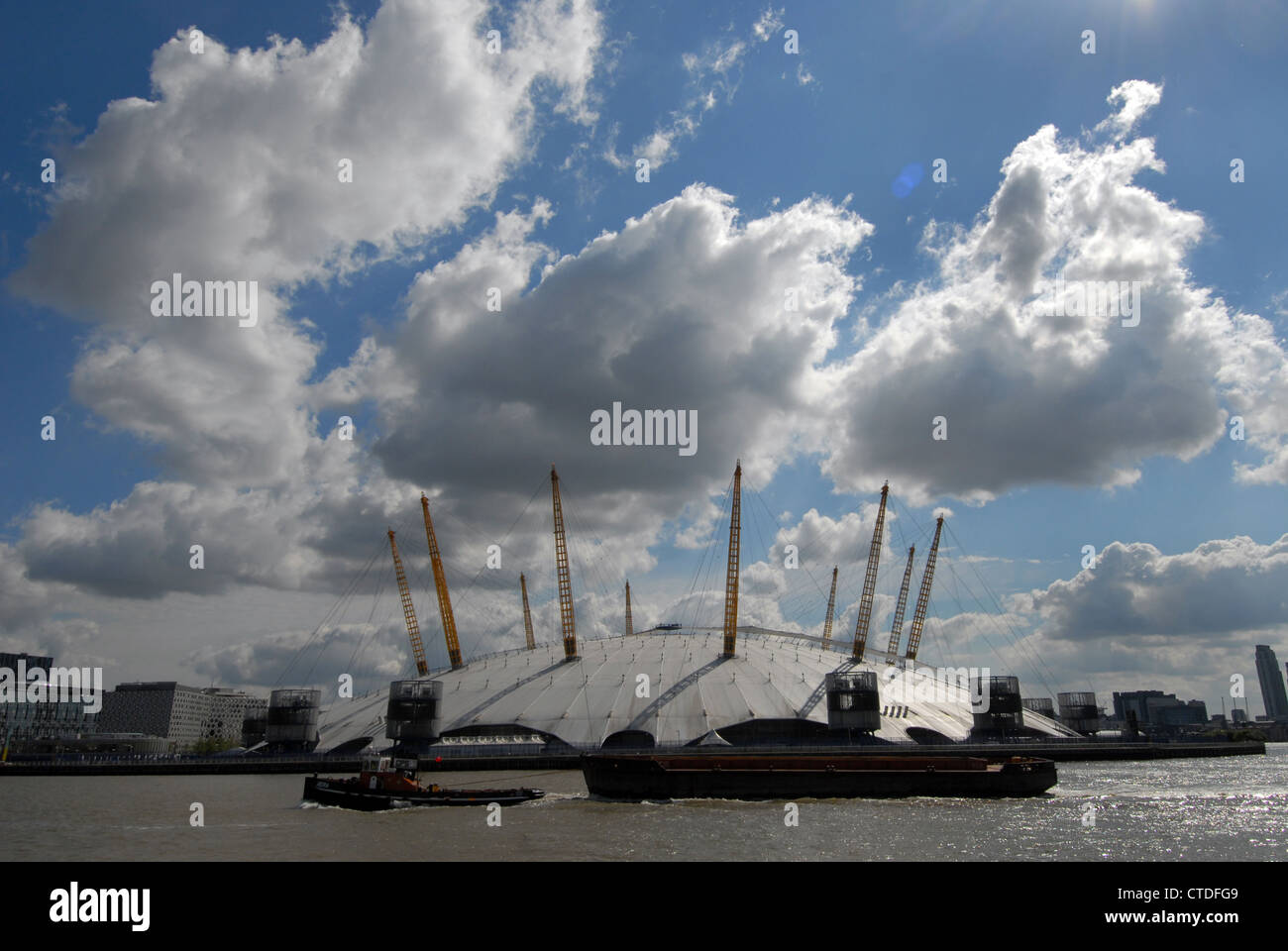 Il Millennium Dome, ora l'Arena O2 sulla penisola di Greenwich era un luogo di ritrovo per eventi presso il 2012 Giochi Olimpici Foto Stock