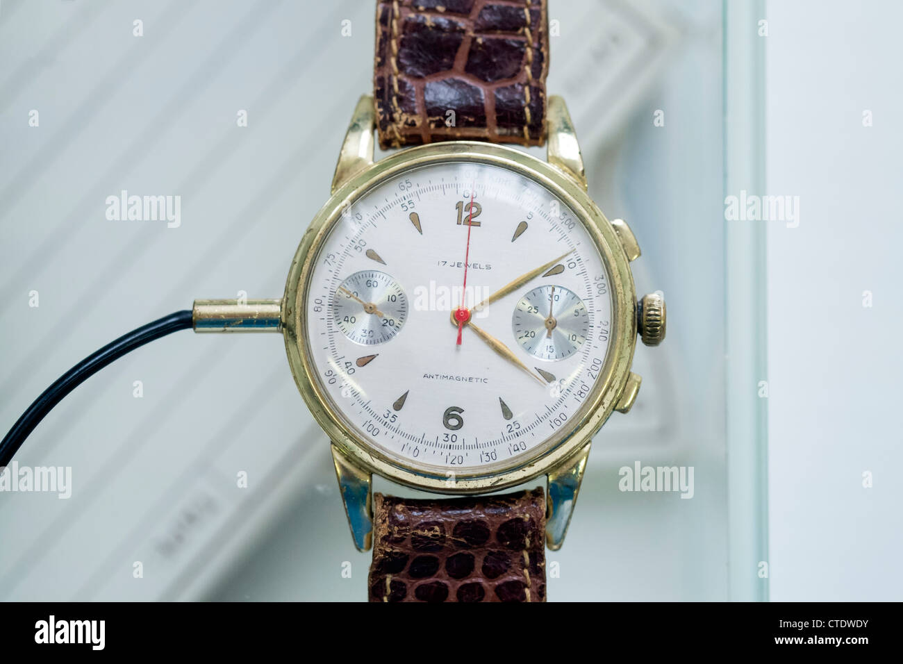 Spy registratore a nastro NAGRA a guardare sul display presso gli uffici della polizia segreta della Germania dell'Est ora Stasi Museum a Berlino Germania Foto Stock