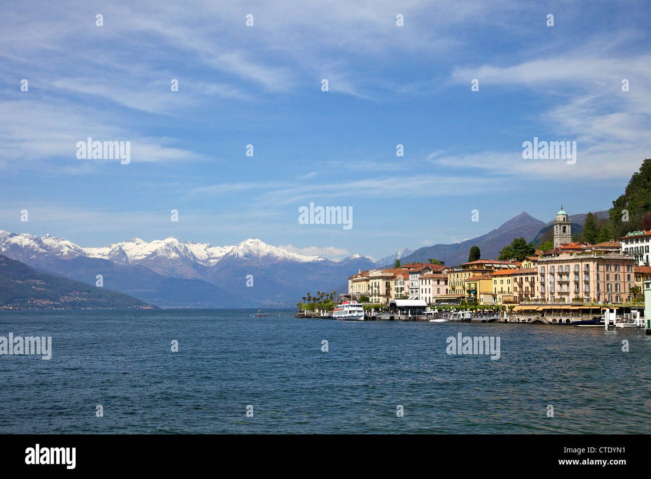 Sole primaverile di Bellagio, Lago di Como, Italia, Europa Foto Stock
