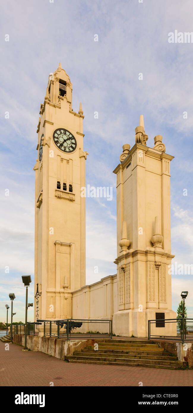 Vieux Montréal marinai Memorial Clock Tower Foto Stock