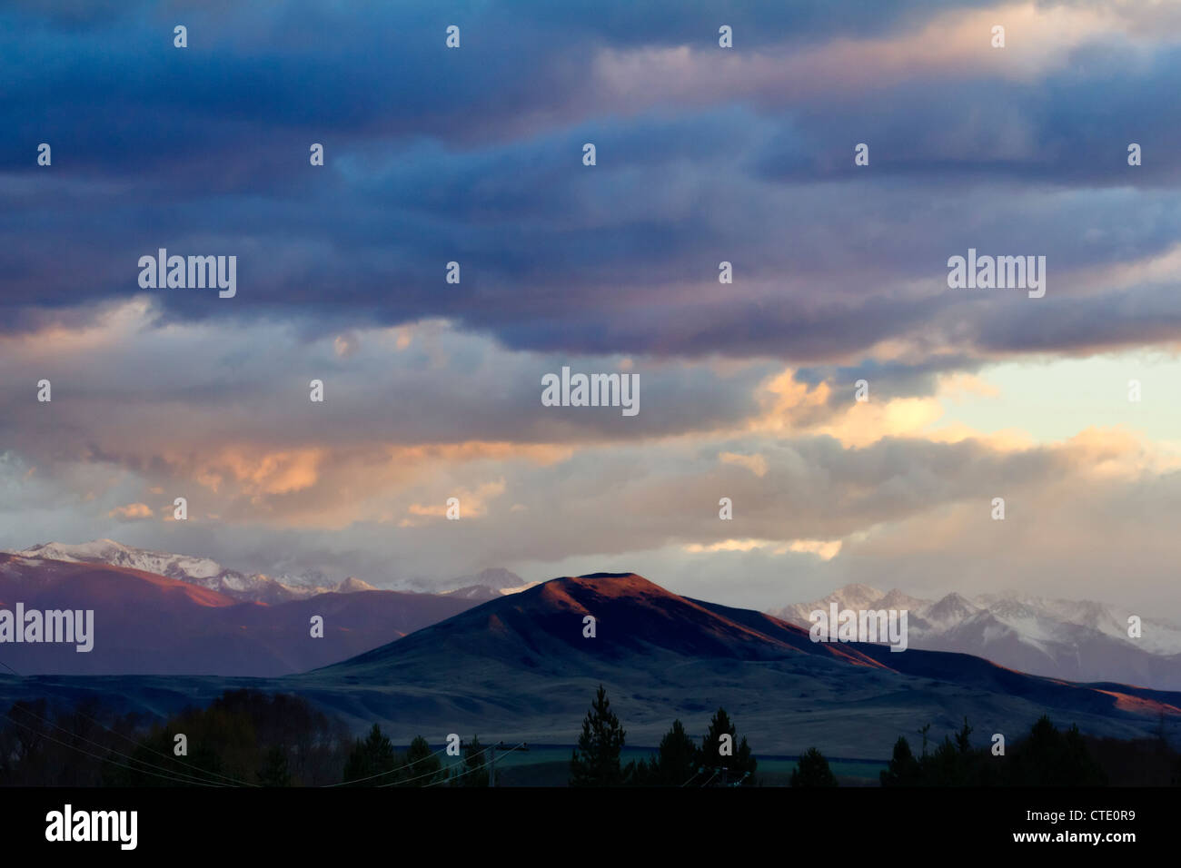 Appena prima del sorgere del sole in Omarama, Isola del Sud della Nuova Zelanda 2 Foto Stock
