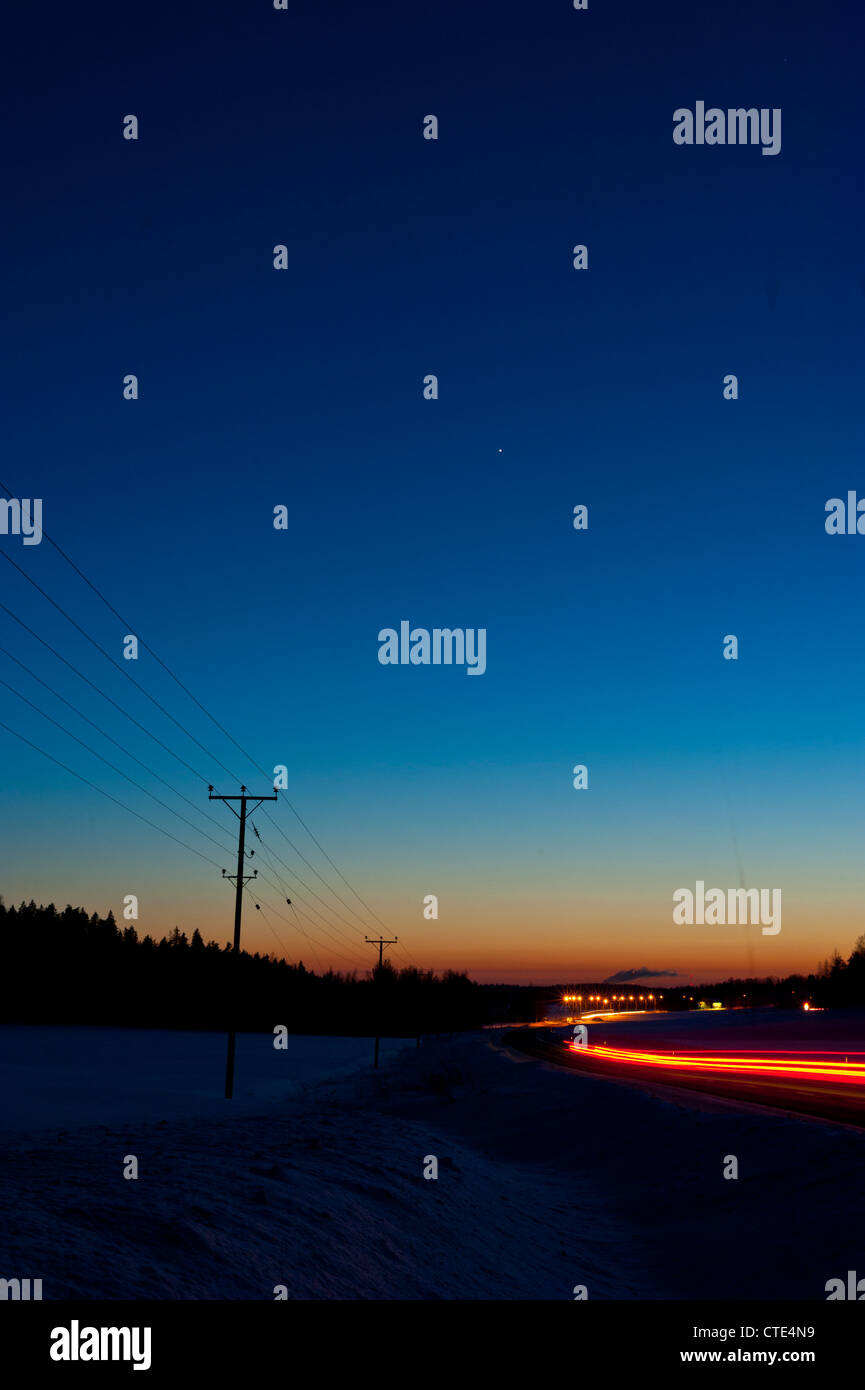 Bella crepuscolo civile appena dopo il tramonto in Finlandia occidentale Foto Stock
