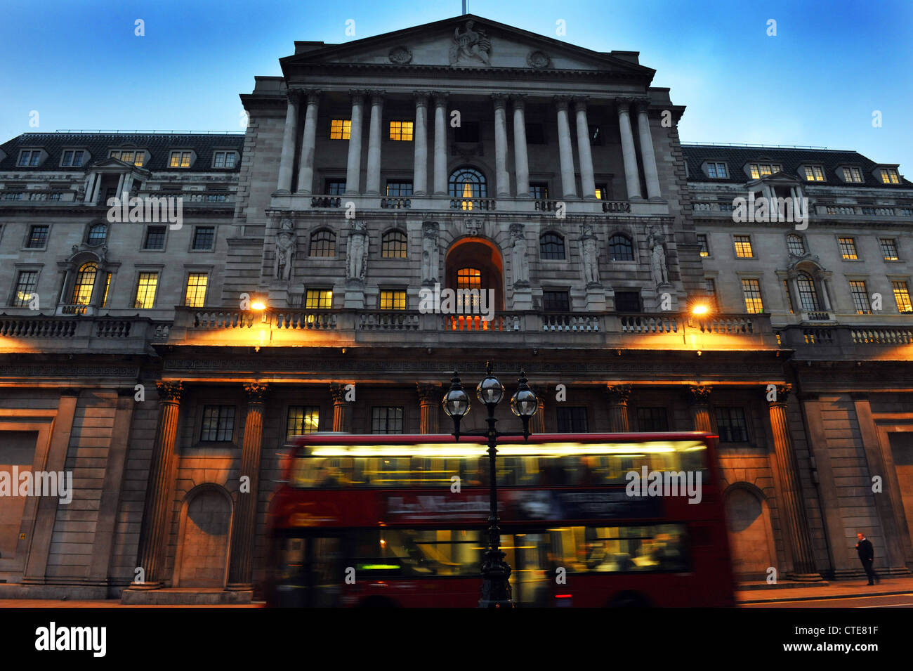 Banca d'Inghilterra all'alba London REGNO UNITO Foto Stock