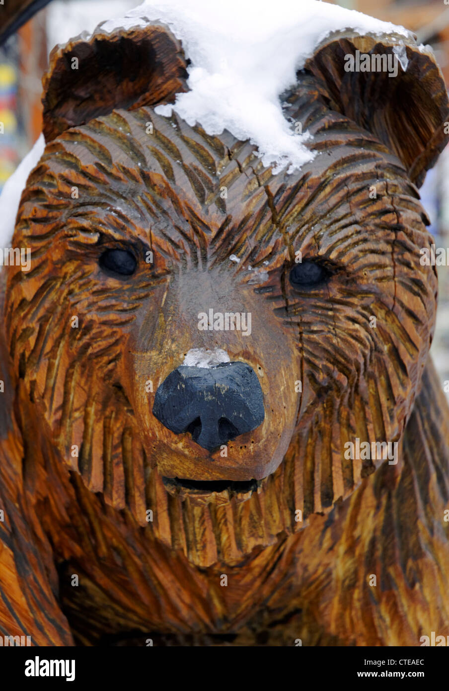 Orso in legno scultura, South Lake Tahoe, CALIFORNIA, STATI UNITI D'AMERICA Foto Stock