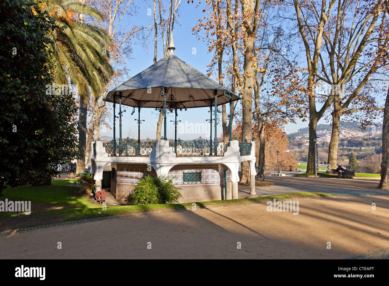 Bandstand nel Dona Maria II Park, Santo Tirso città, Portogallo. Foto Stock