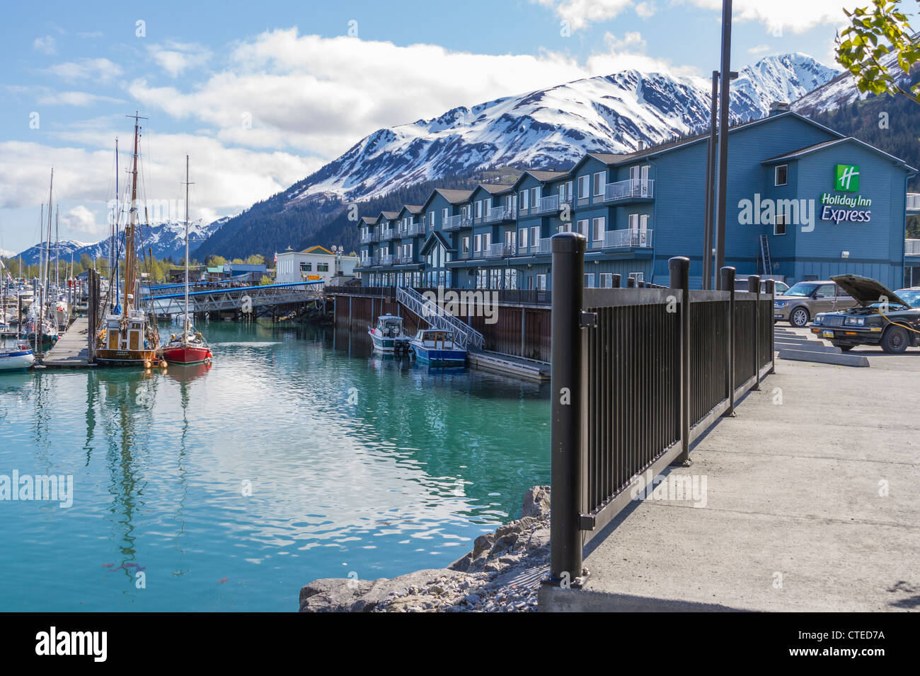 Area portuale denominato 'small Boat Harbour' in Seward, Alaska. Popolare la nautica e zona di vacanza. Foto Stock