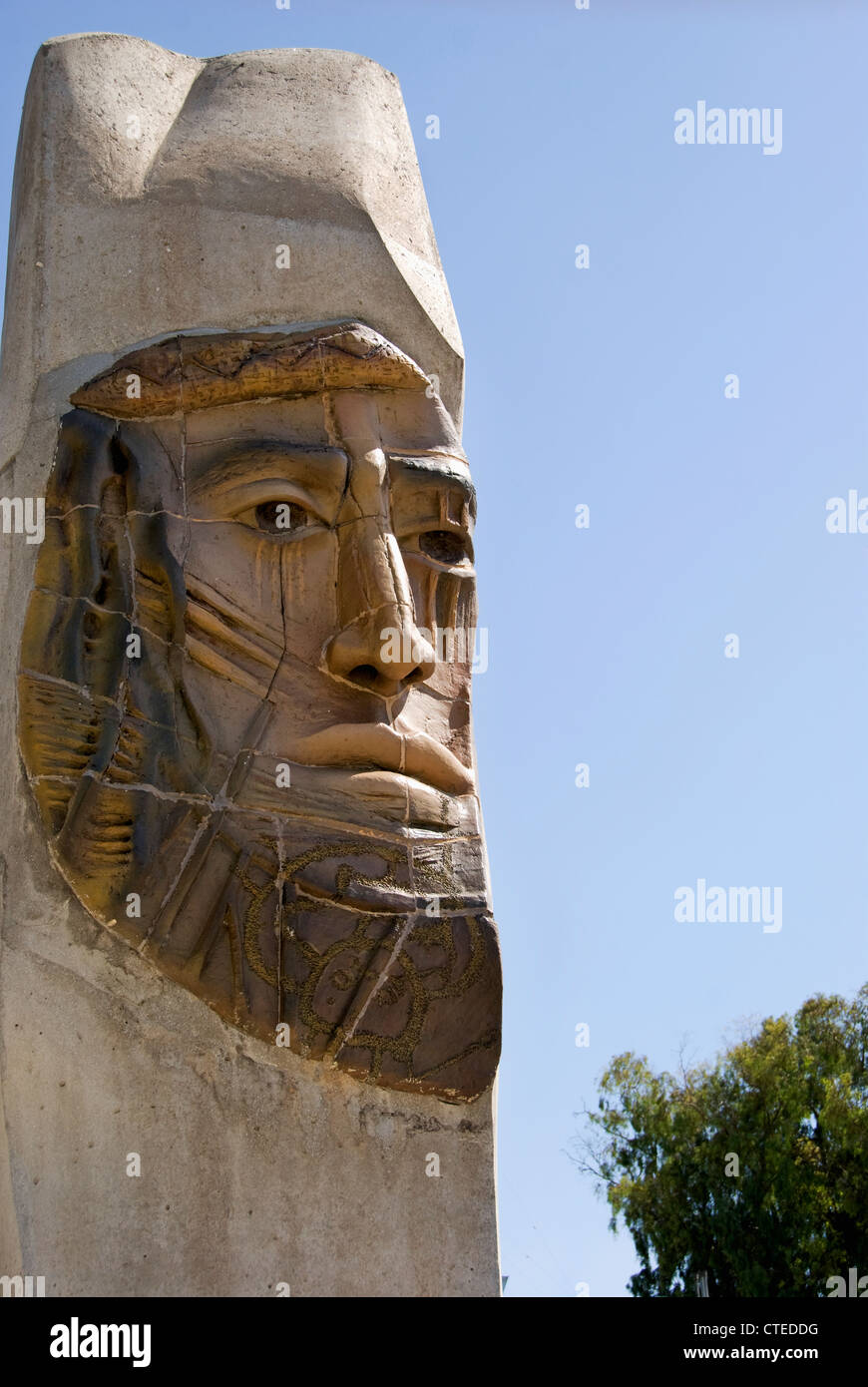 La scultura di un volto umano; Mendoza, Argentina Foto Stock