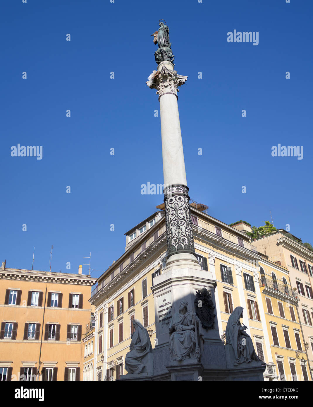 Colonna immacolata concezione vicino a Piazza di Spagna Roma Foto Stock