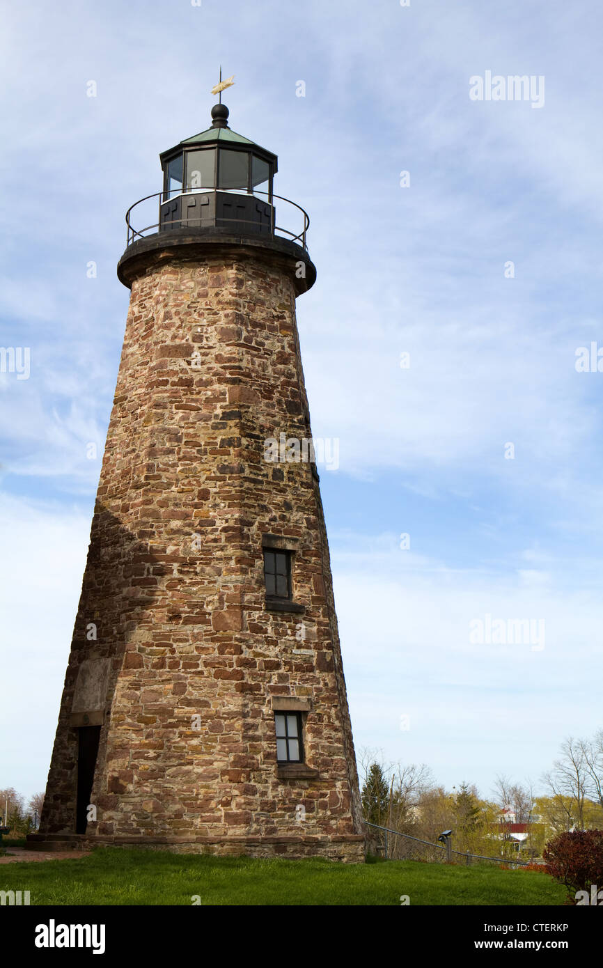 Charlotte Genesee Faro, costruito nel 1822, è situato sul lago Ontario a Rochester, New York, USA è stato disattivato nel 1881. Foto Stock
