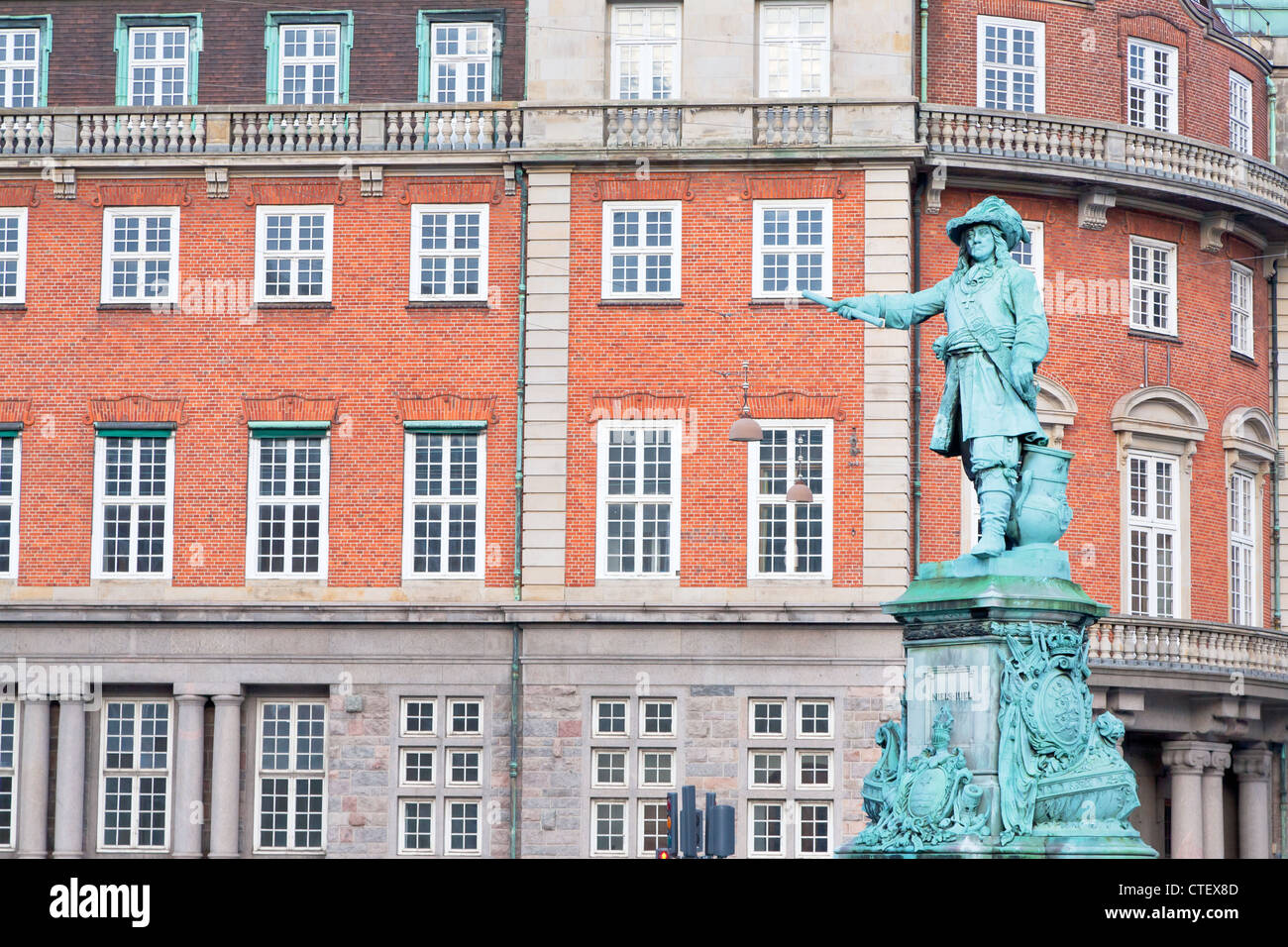 Statua di Danish-Norwegian ammiraglio Niels Juel a Copenhagen, Danimarca Foto Stock