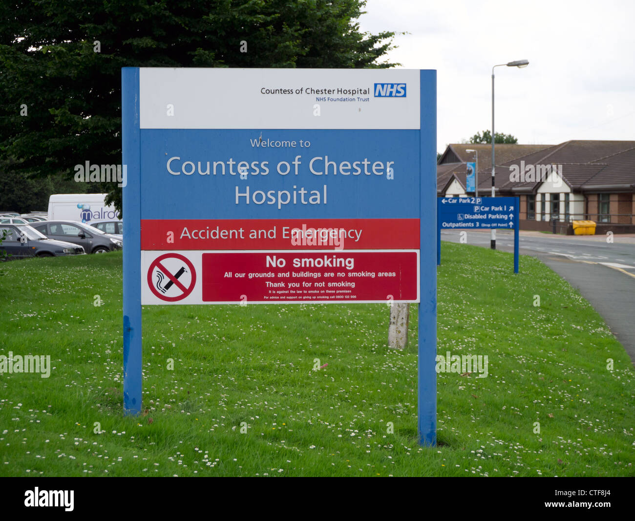 La contessa di Chester Ospedale segni in varie posizioni sul sito. Foto Stock
