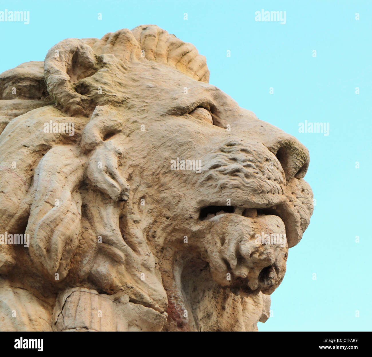 In prossimità di uno dei la statua del leone all'entrata del parco de la Grange, Ginevra, Svizzera. Queste statue furono realizzate py arte Foto Stock