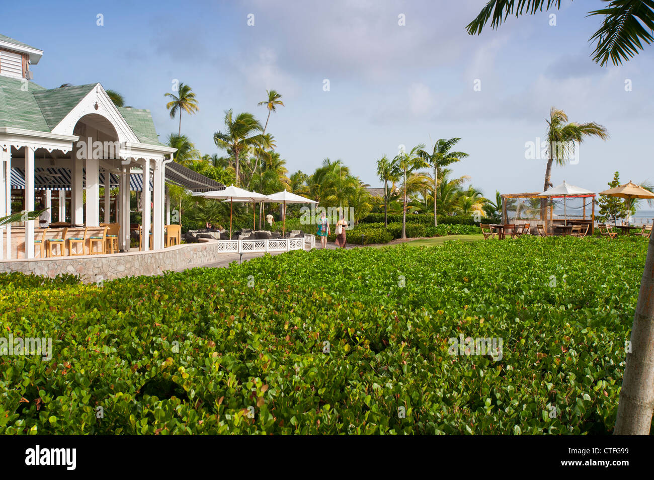 Caribbean West Indies Saint Kitts e Nevis - Four Seasons Hotel e Resort di Nevis - beach pavilion Foto Stock