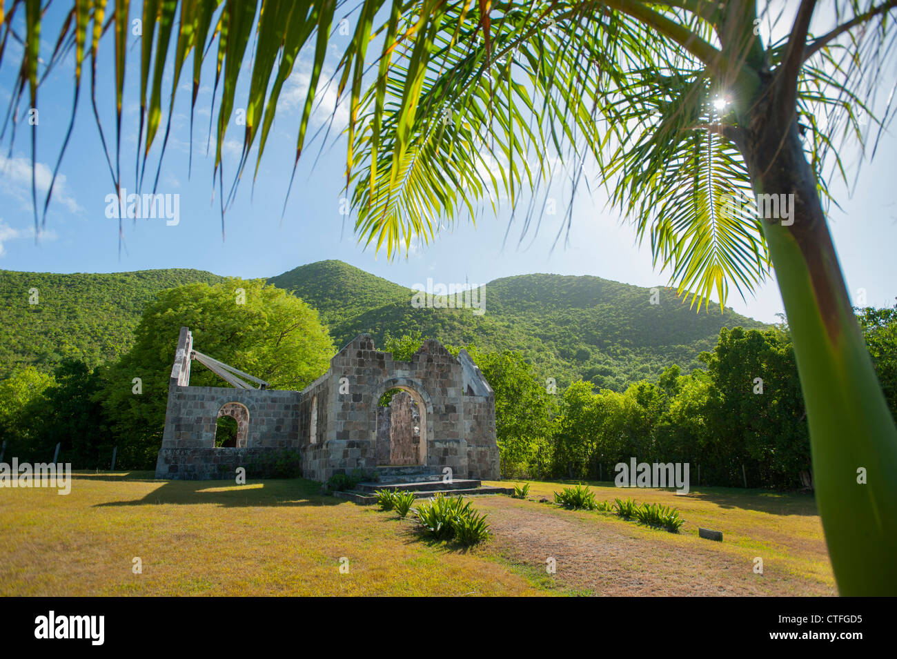 Caribbean West Indies Saint Kitts e Nevis - La Chiesa di Cottle - rovine storiche di una piccola chiesa costruita da una piantatrice Foto Stock