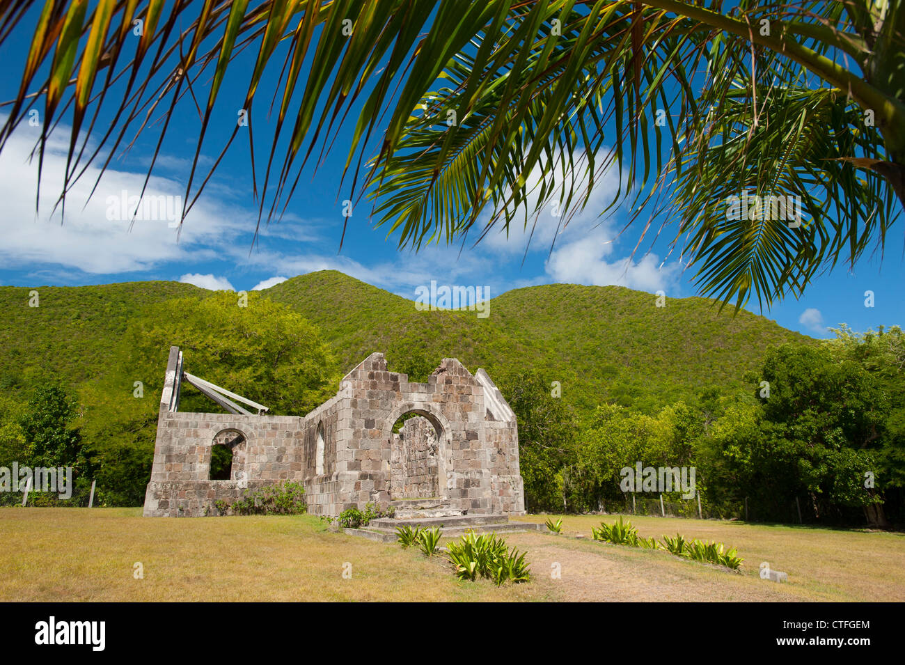 Caribbean West Indies Saint Kitts e Nevis - La Chiesa di Cottle - rovine storiche di una piccola chiesa costruita da una piantatrice Foto Stock