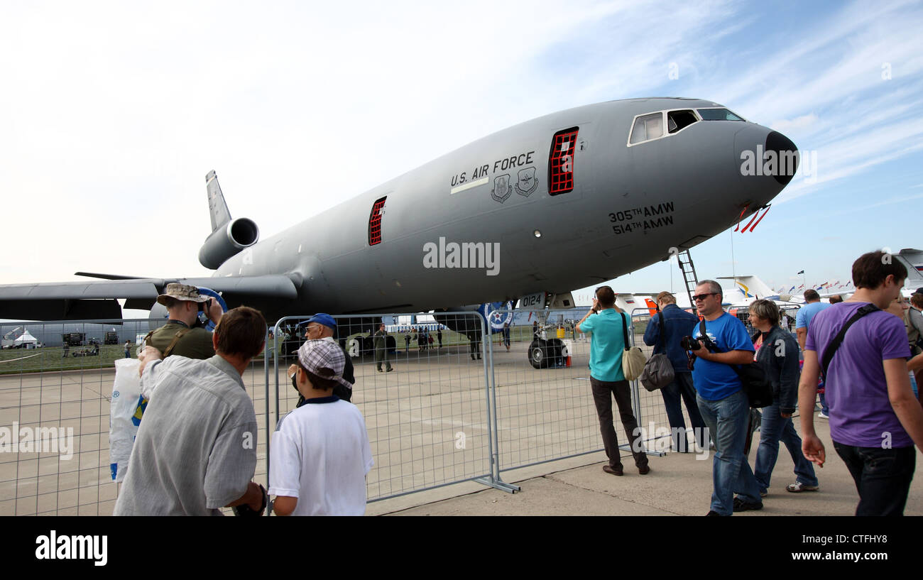Air-air tanker aeromobili McDonnell Douglas KC-10 Extender (internazionale salone aerospaziale MAKS-2011 Foto Stock