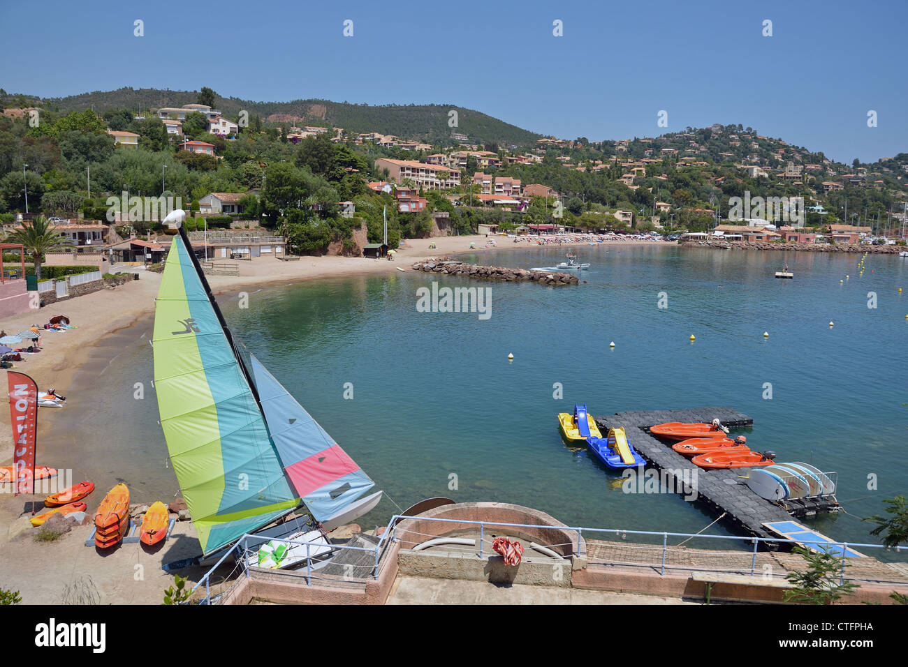 Miramar Beach, Port de La Figueirette, Théoule-sur-Mer, Côte d'Azur, Alpes-Maritimes, Provence-Alpes-Côte d'Azur, in Francia Foto Stock