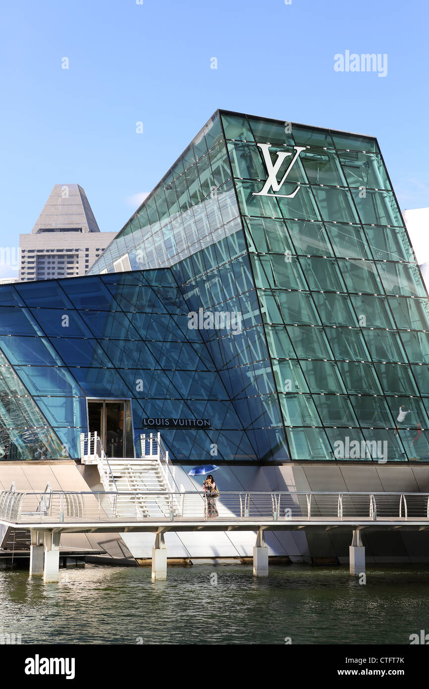 Louis Vuitton isola Maison shop presso il Marina Bay Sands in Singapore. Foto Stock