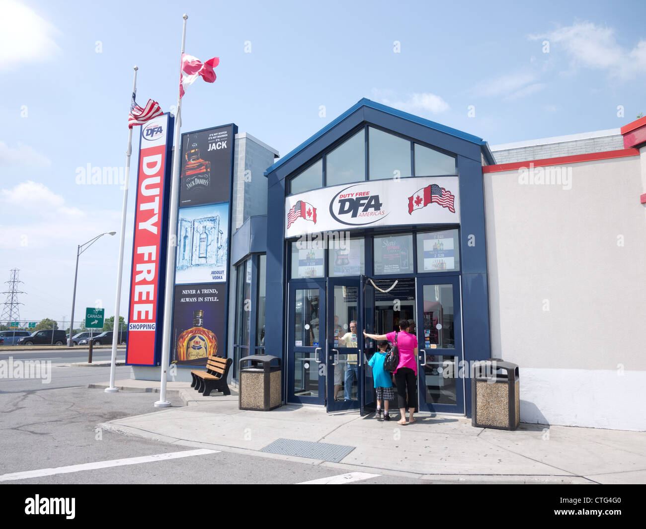 Duty free di attraversamento di confine Canada Stati Uniti d'America Foto Stock