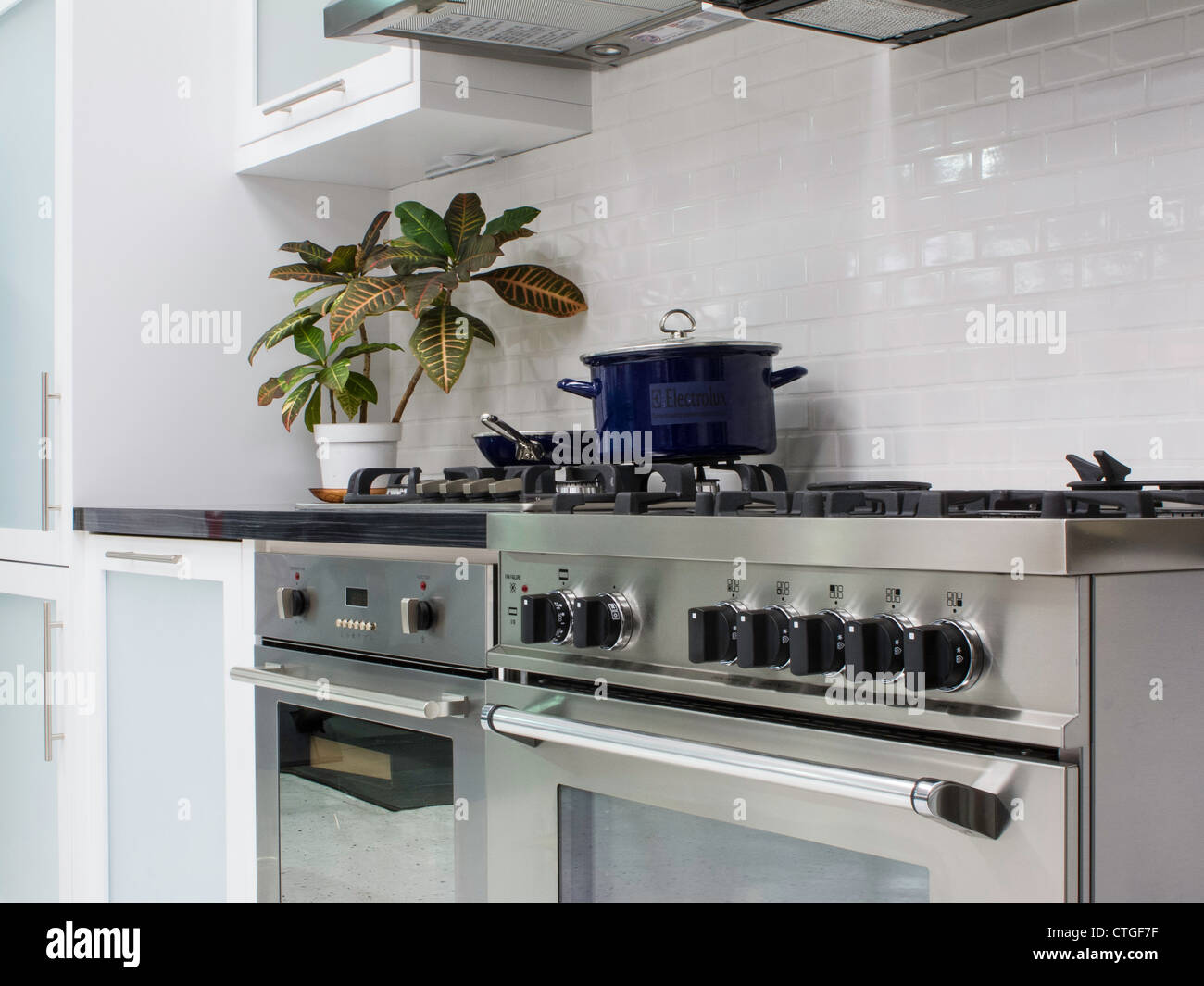Modello di visualizzazione da cucina in Appliance Store Foto Stock