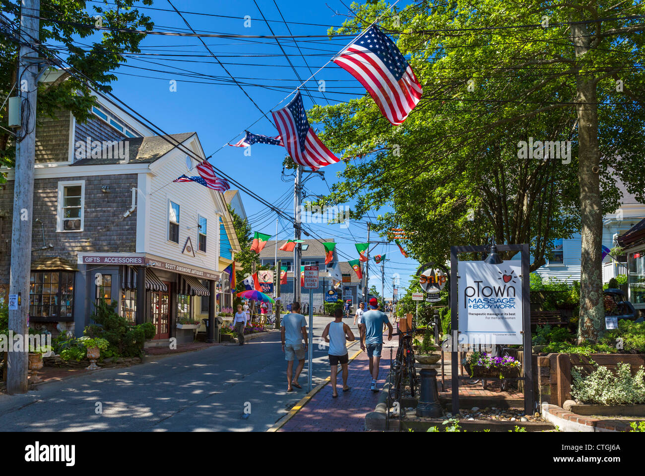 Strada Commerciale (la strada principale), a Provincetown, Cape Cod, Massachusetts, STATI UNITI D'AMERICA Foto Stock