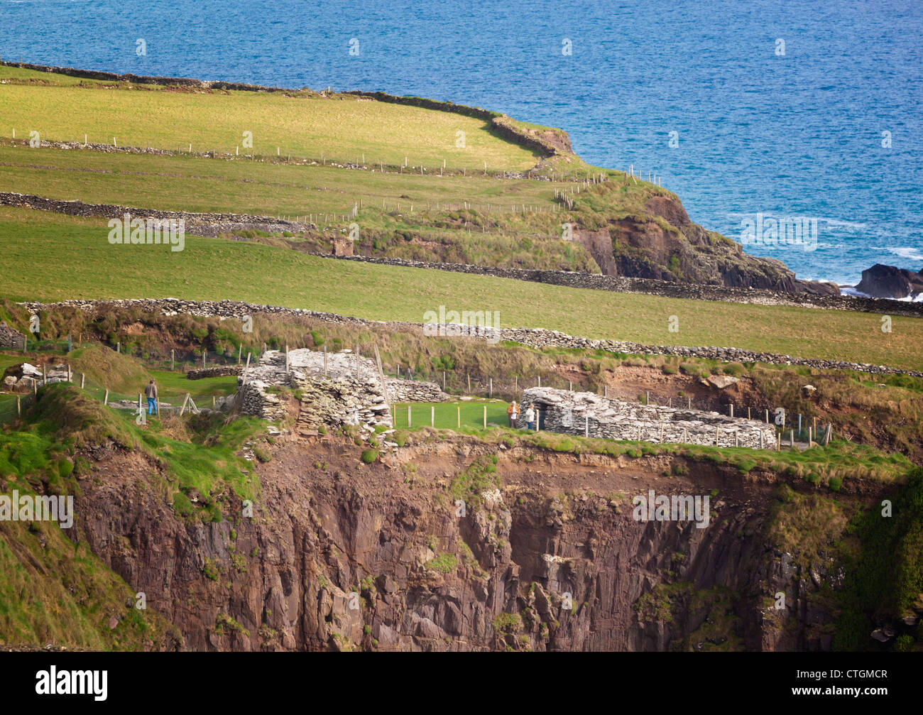 Penisola di Dingle, nella contea di Kerry, Irlanda. Dunberg castelliere preistorico. Foto Stock