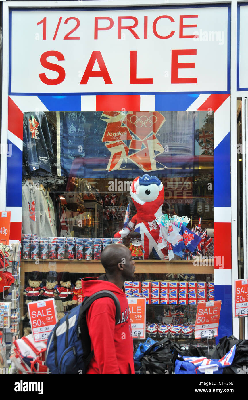 Olimpiadi di Londra 2012 merchandise 1/2 prezzo vendita mascotte Wenlock Mandeville team britannico GB Foto Stock