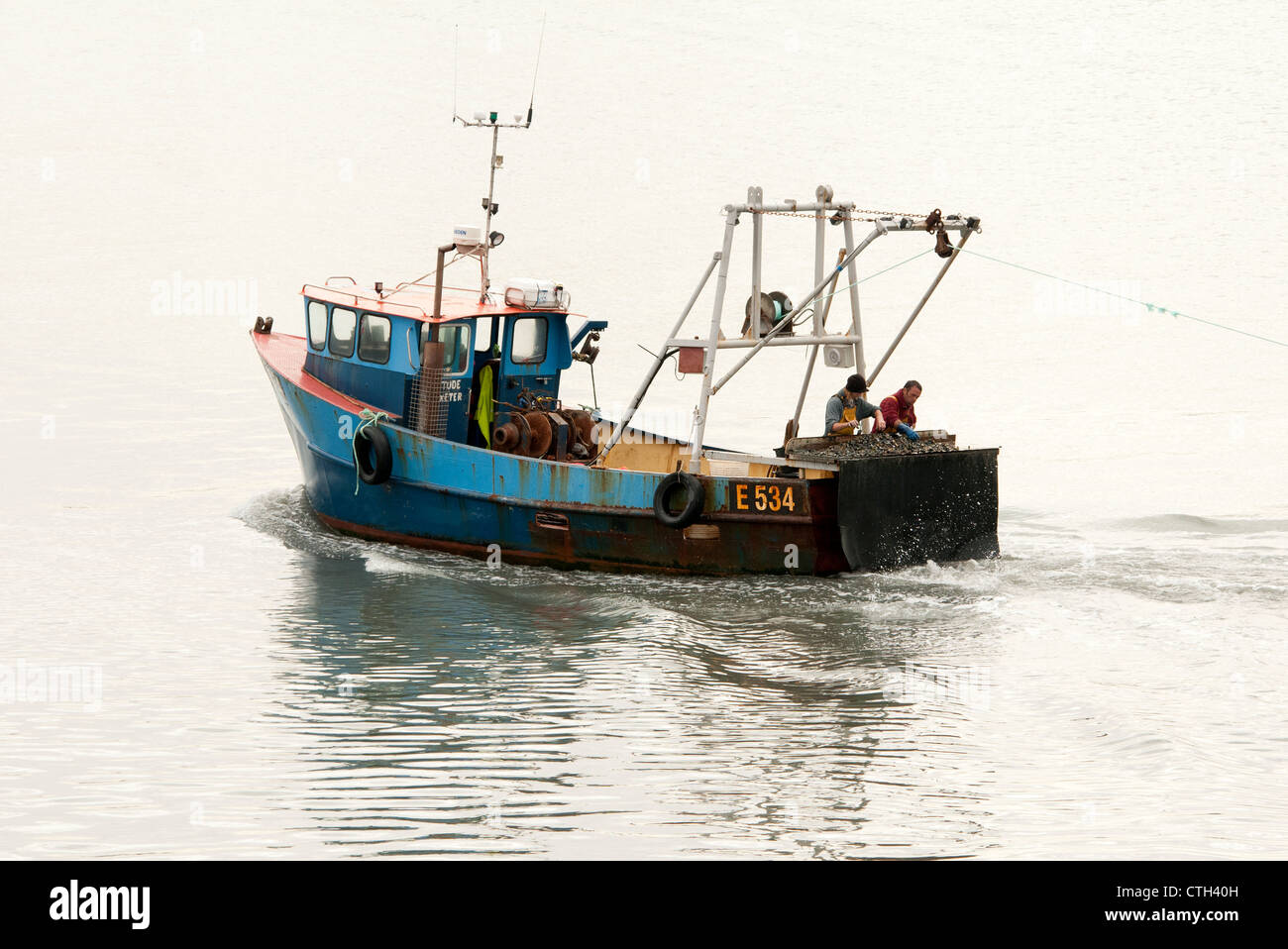Barca da pesca a strascico Foto Stock