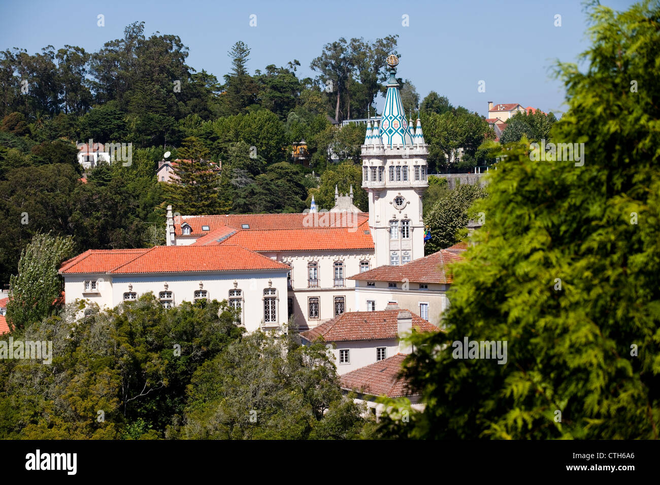 Vista sul palazzo comunale o municipio di Sintra, Portogallo, Camara Municipal Foto Stock