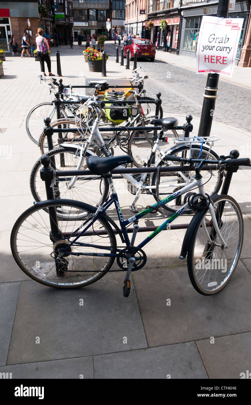 Portapacchi per bicicletta Foto Stock