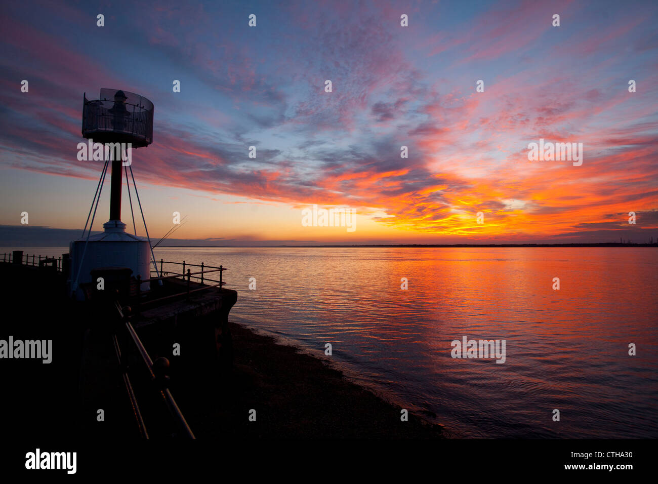 Sunset, Egitto Luce, Il Solent, Cowes, Isle of Wight, England, Regno Unito Foto Stock