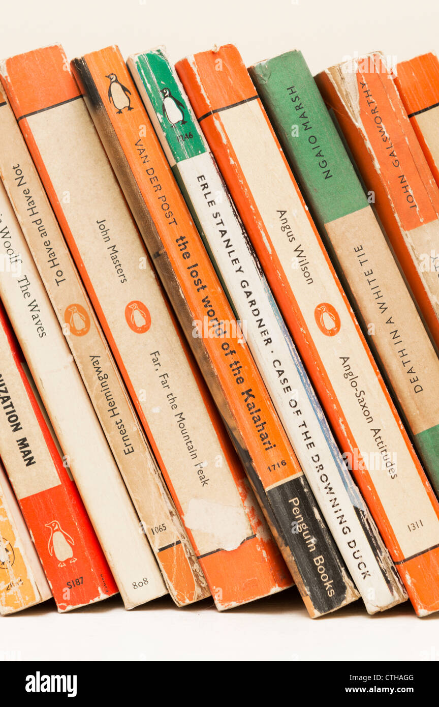 Vintage paperback pubblicato da penguin Books - tardi anni quaranta alla fine degli anni sessanta Foto Stock