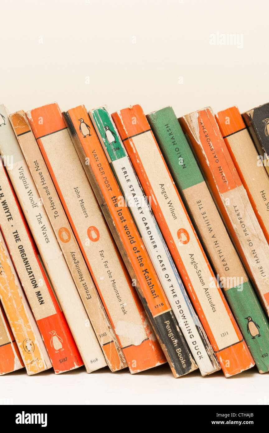 Vintage paperback pubblicato da penguin Books - tardi anni quaranta alla fine degli anni sessanta Foto Stock