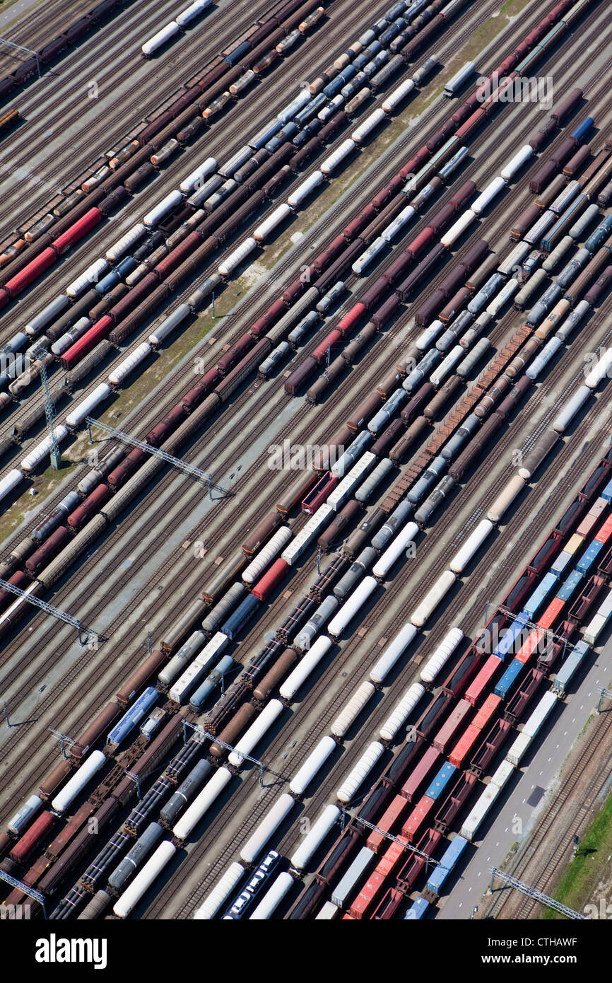 I Paesi Bassi, Zwijndrecht, treno shuntando-cantiere chiamato Kijfhoek. Antenna. Foto Stock