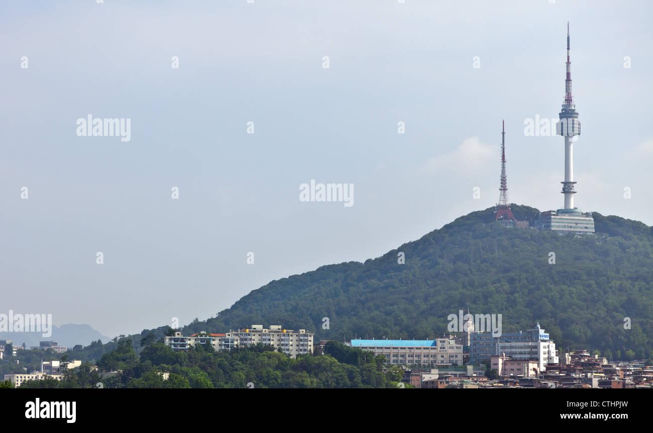 Torre di Namsan aka Torre di Seoul Foto Stock