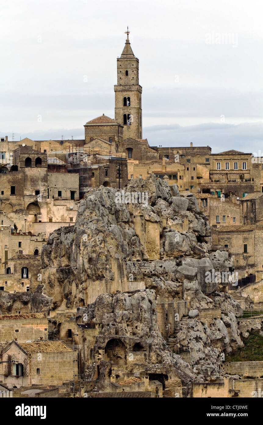 Insediamenti rupestri Sassi di Matera nel Sasso Barisano, Sito Patrimonio Mondiale dell'Unesco, Matera, Italia, Europa Foto Stock