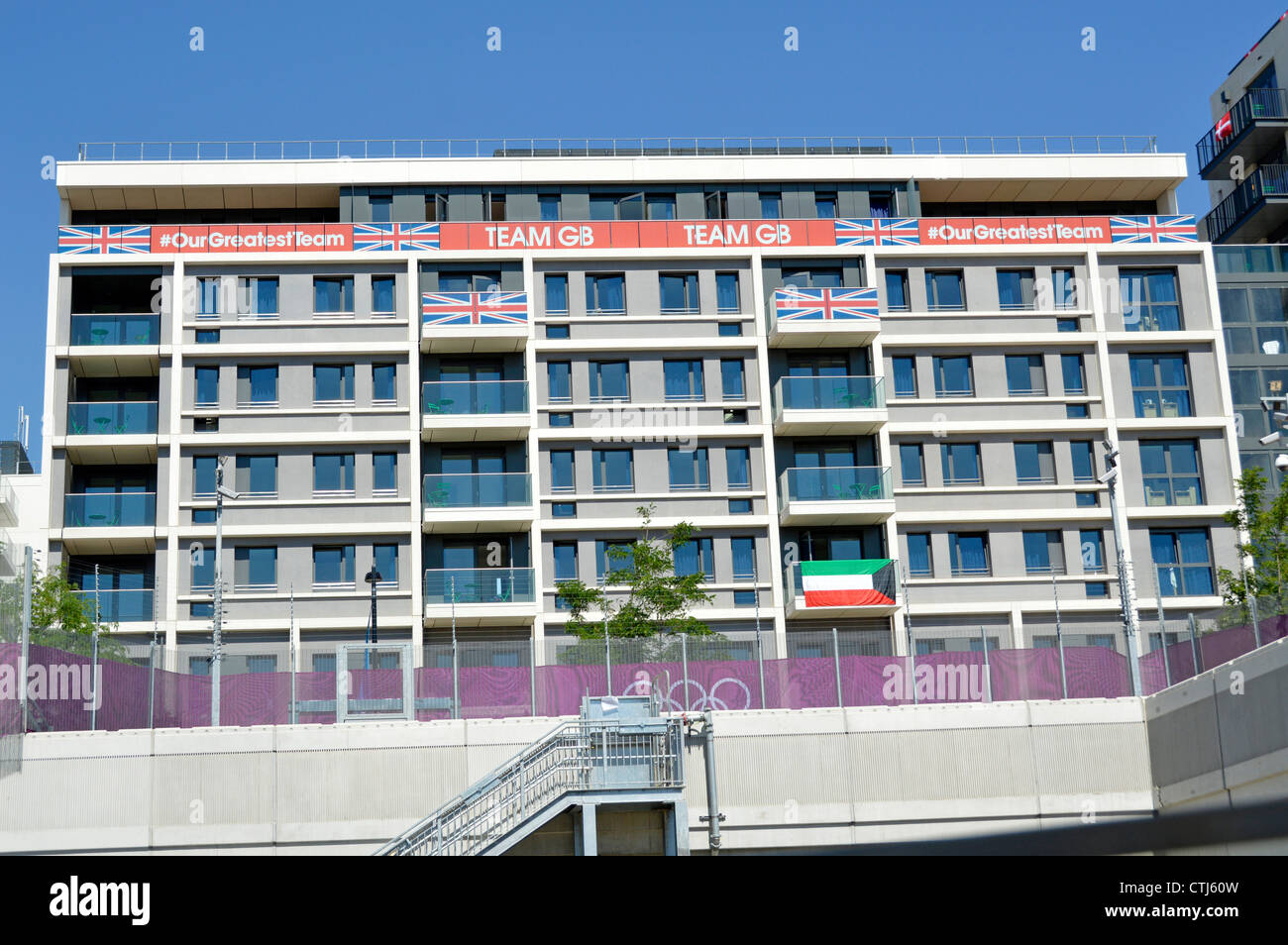 Villaggio Olimpico costruito a tale scopo gli atleti alloggio & alloggiamento legacy parzialmente occupato dal team GB Olympic Park Newham Stratford East London Inghilterra England Regno Unito Foto Stock