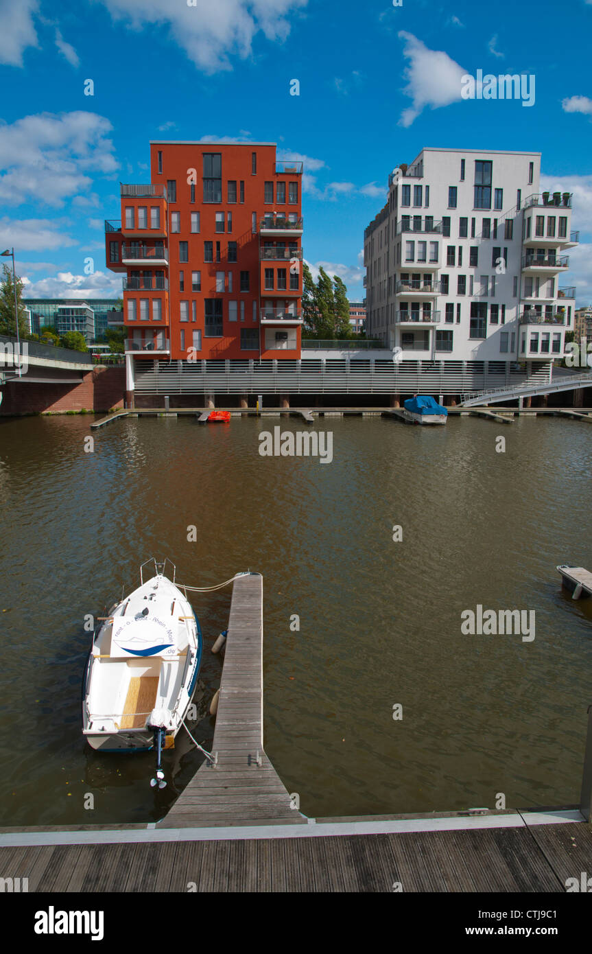 Westhafen la nuova edilizia residenziale quartiere Rotterdamer Werft pier Frankfurt am Main stato di Hesse Germania Europa Foto Stock