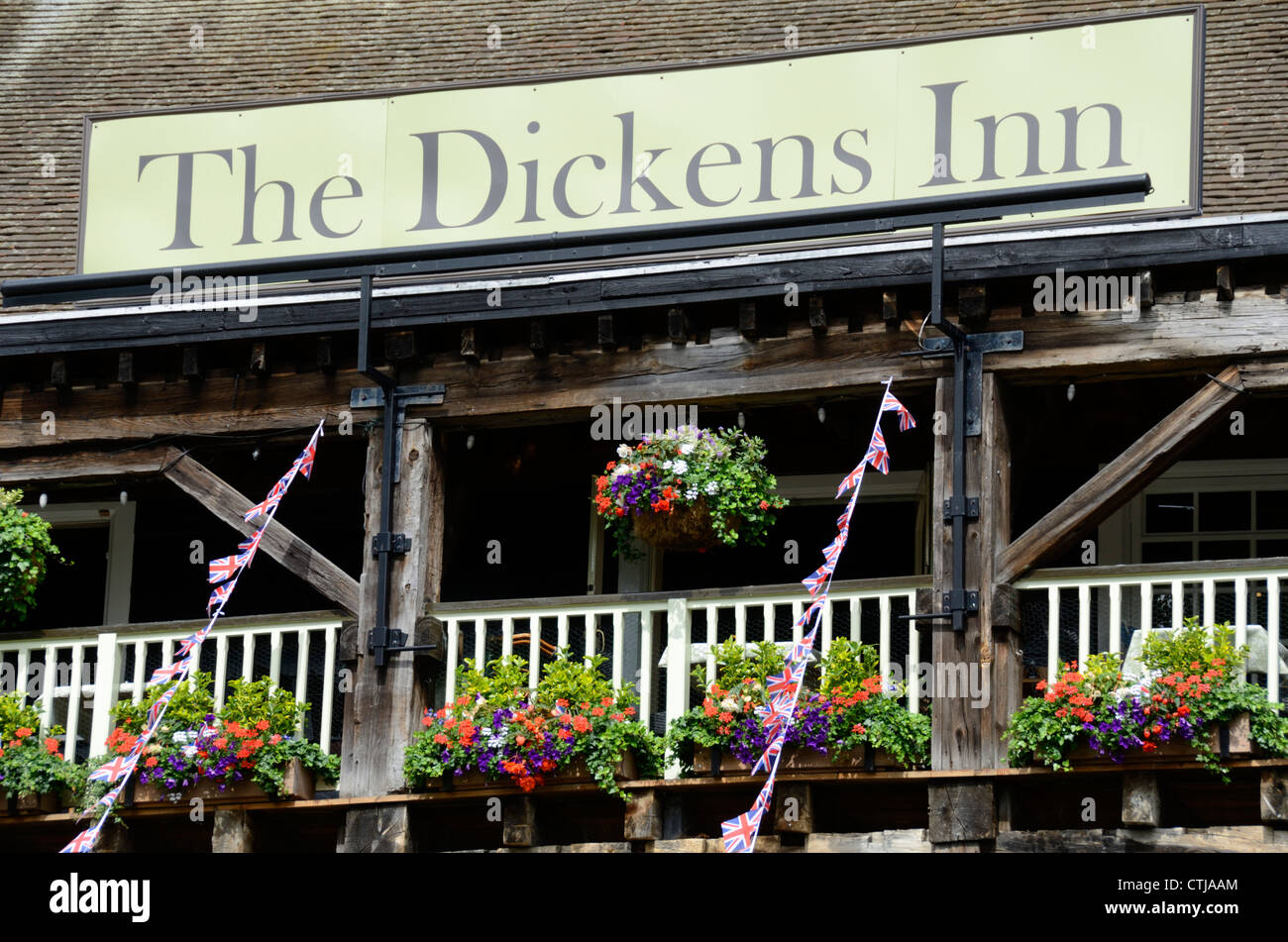 Il Dickens Inn, St Katharine Docks, London, Regno Unito Foto Stock