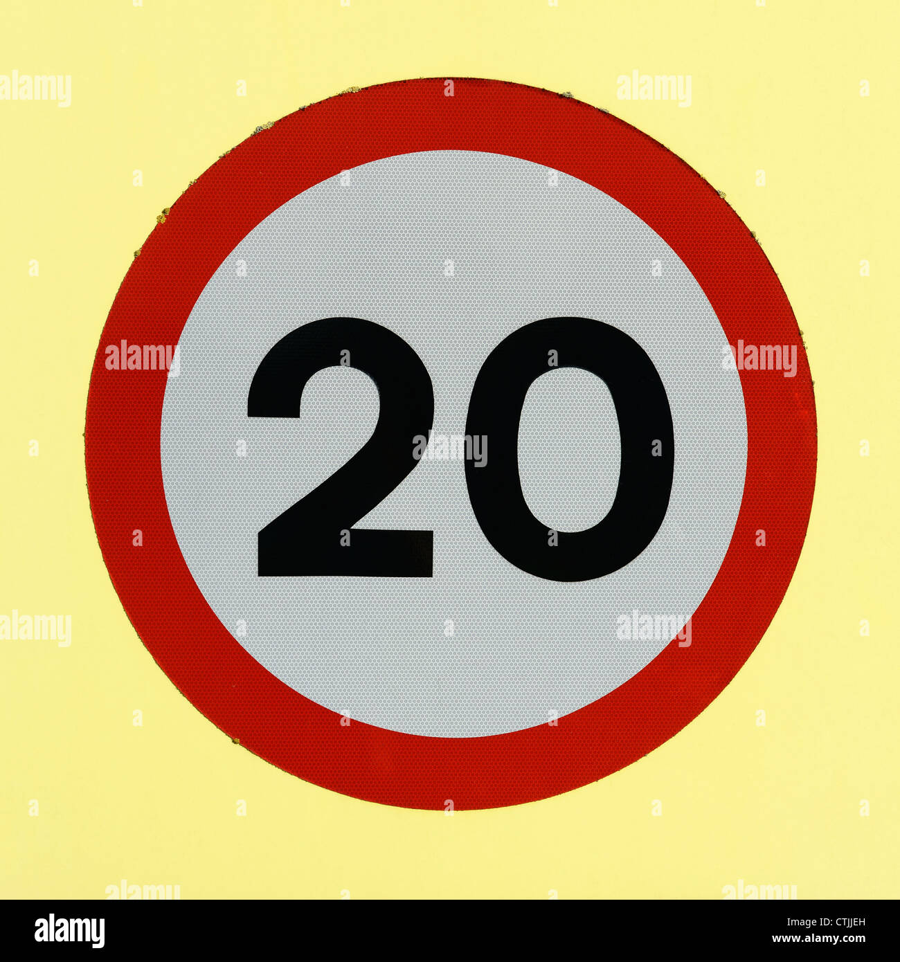20 Il limite massimo di velocità cartello stradale Foto Stock