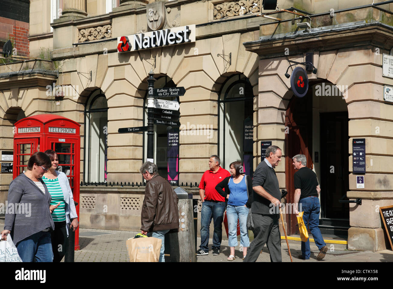 La NatWest Bank, Eastgate Street, Chester, England, Regno Unito Foto Stock