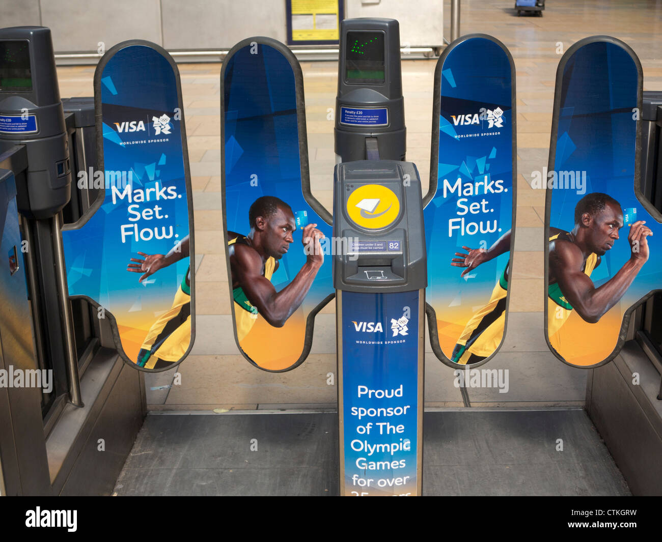 Carta Visa annuncio con Usain Bolt approvando durante la London 2012 Olympic presso la stazione di Paddington. Regno Unito Foto Stock