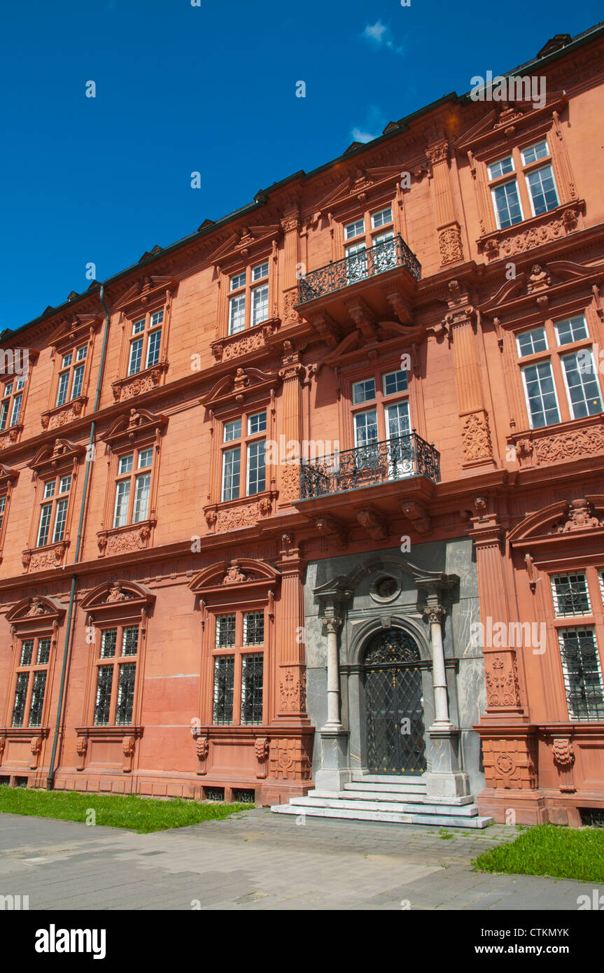 Zentralmuseum Römisch-Germanisches Romano-germanico il museo centrale (1852) esterno Mainz Germania Foto Stock