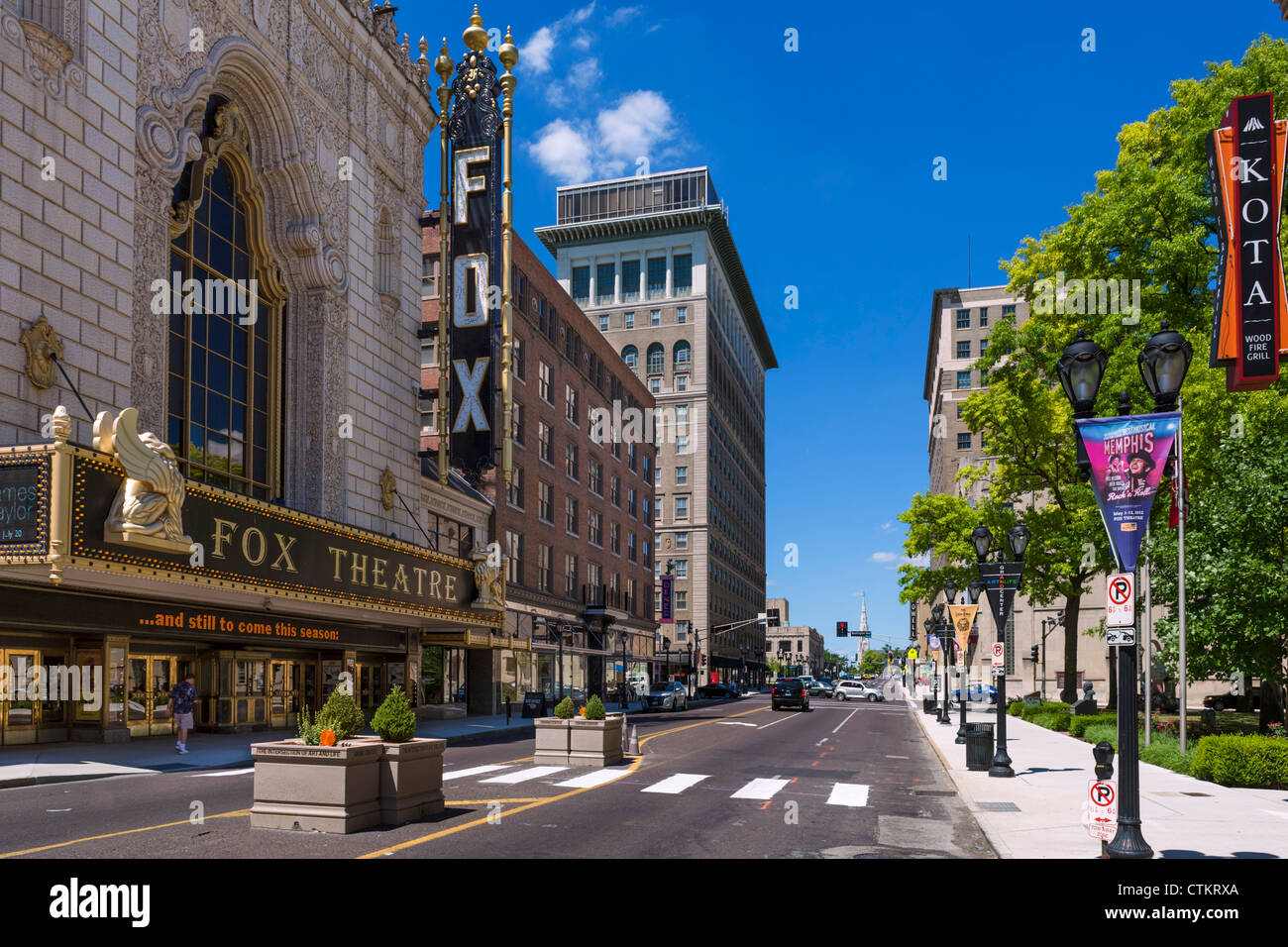 Il Fox Theatre sul Grand Boulevard nel Grand Center quartiere delle arti di midtown St Louis, Missouri, Stati Uniti d'America Foto Stock