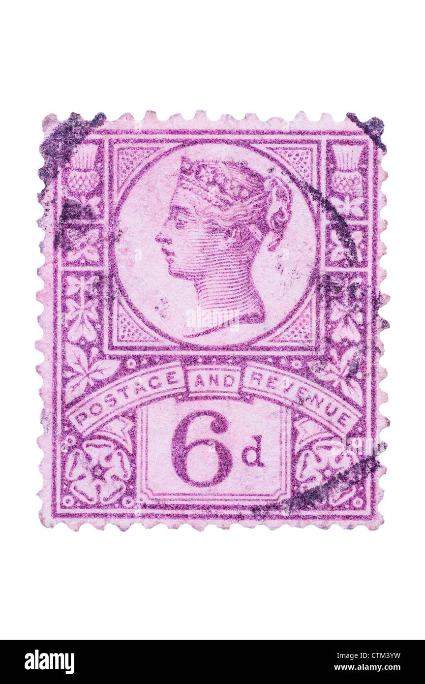 Un Victorian sei pence viola 6D francobollo su sfondo bianco Foto Stock