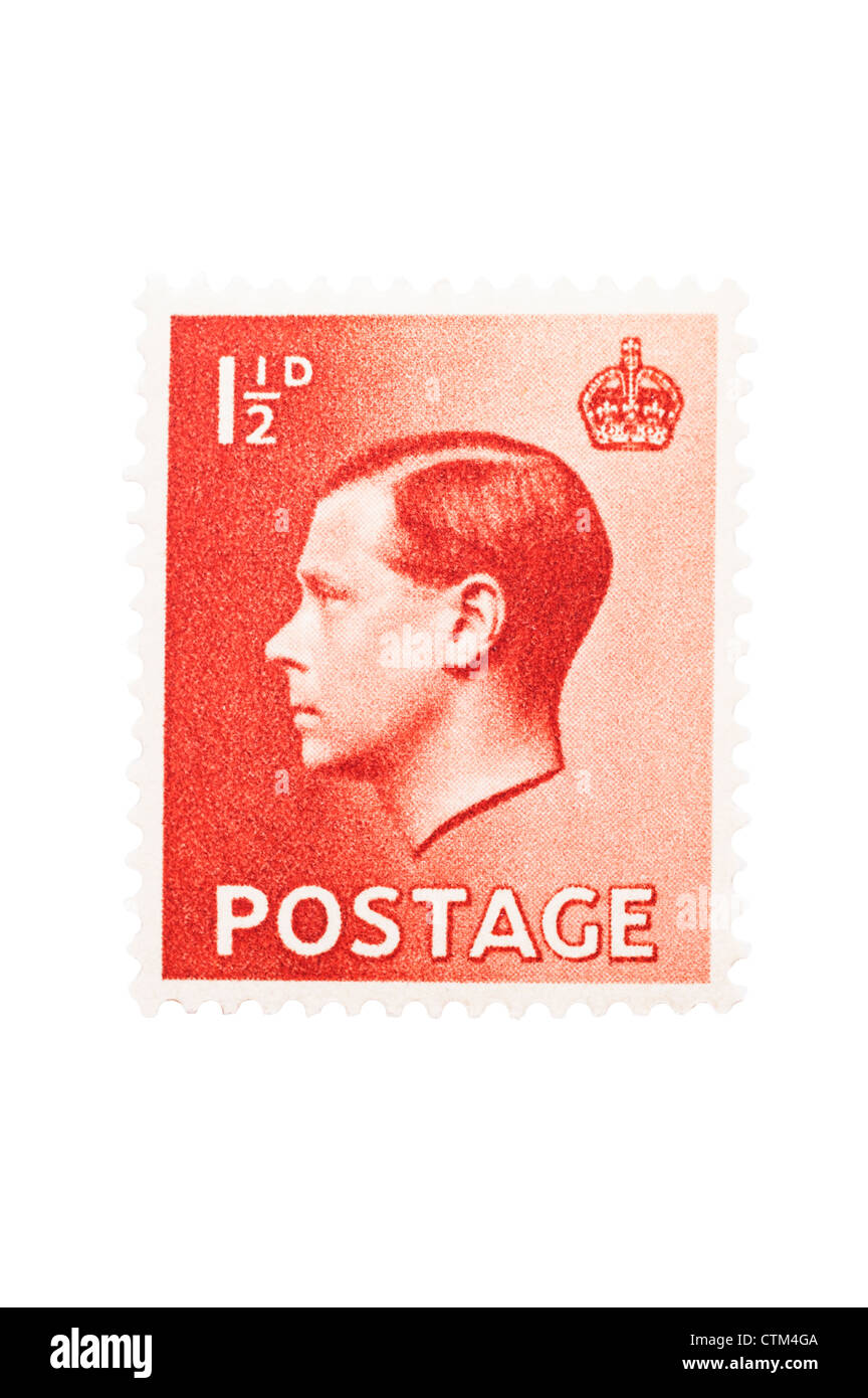 Un King Edward VIII uno e halfpenny brown 1 1/2D francobollo su sfondo bianco Foto Stock