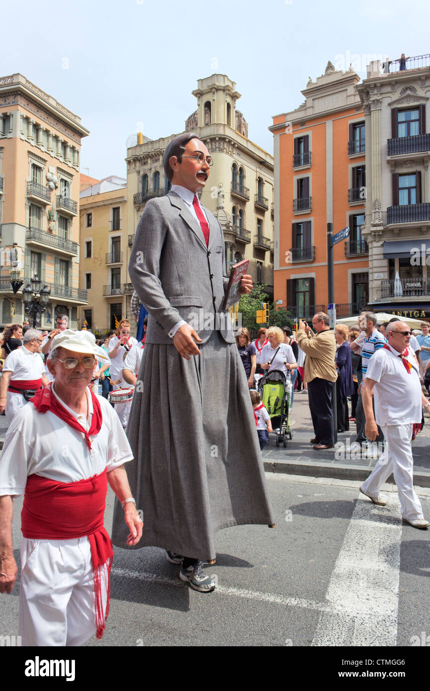 Barcellona, Spagna. La processione dei giganti o Cabezudos. Foto Stock