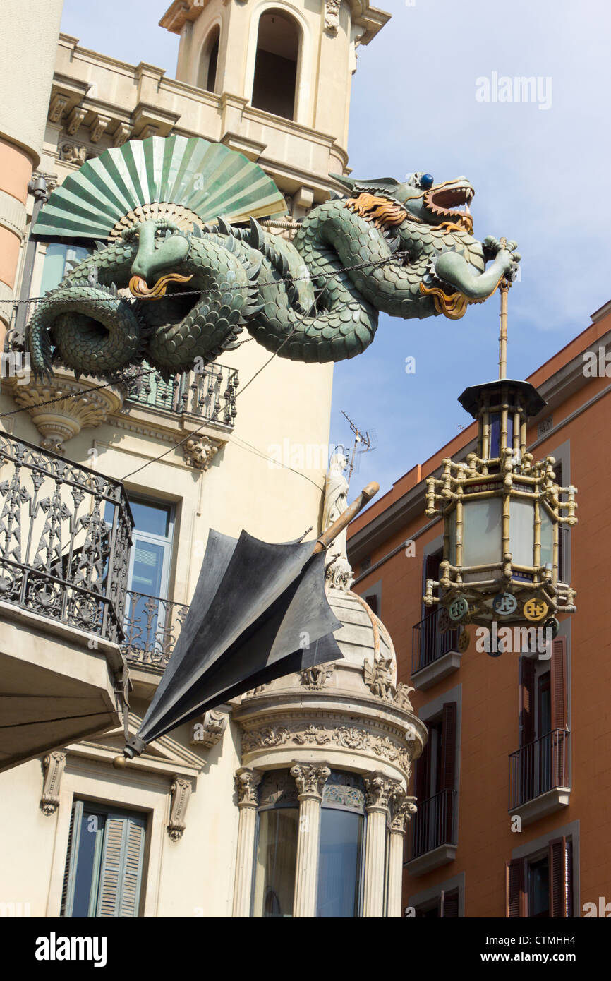 Barcellona, Spagna. Casa Bruno Cuadros, La Casa de los Paraguas, La Rambla. Foto Stock