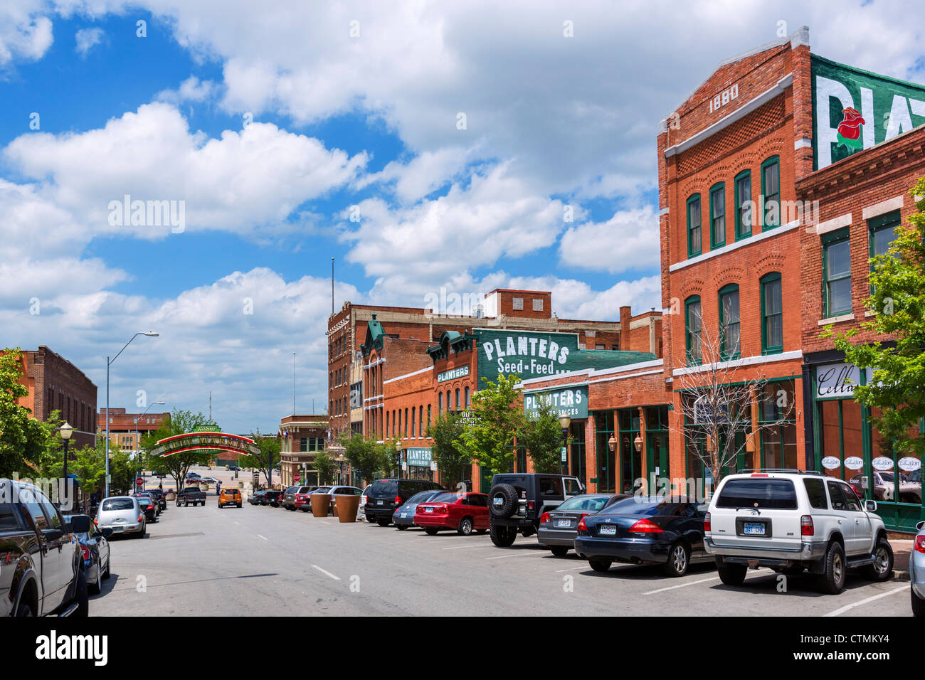 Edifici storici su Walnut Street vicino a città mercato del River Market district, Kansas City, Missouri, Stati Uniti d'America Foto Stock