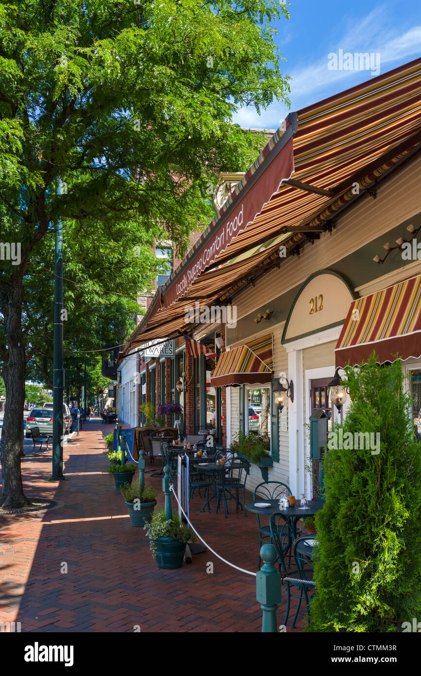 Ristorante sulla strada principale nel centro di Nashua, New Hampshire, STATI UNITI D'AMERICA Foto Stock